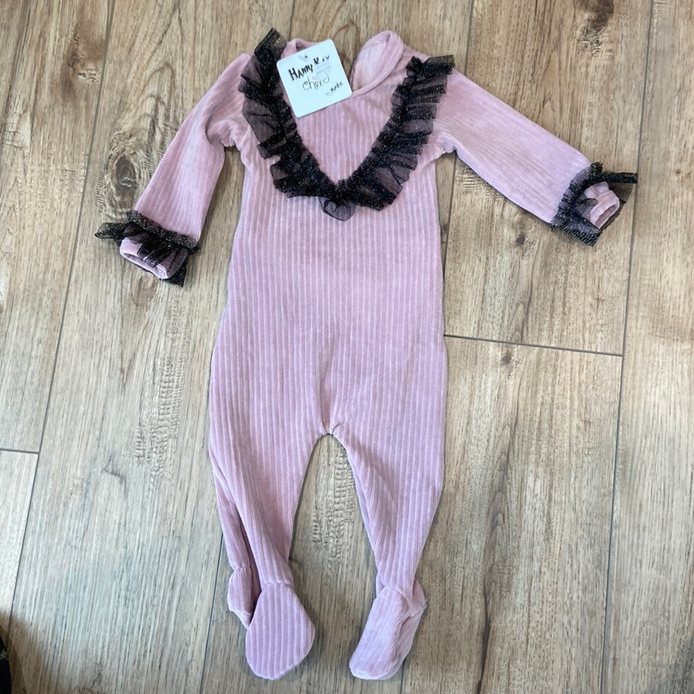 NWT Hanna Kay footie 6m